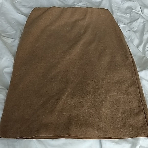 Forever 21 Contemporary Skirt - Picture 3 of 3